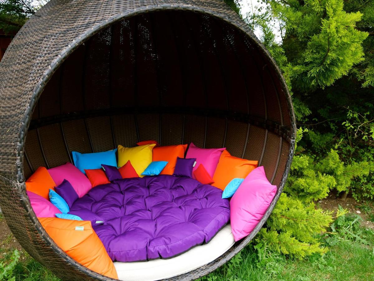 Deluxe 2 Bed Versace Bungalow Hot Tub, Sky Tv, Cinema Screen Saffron Walden Buitenkant foto