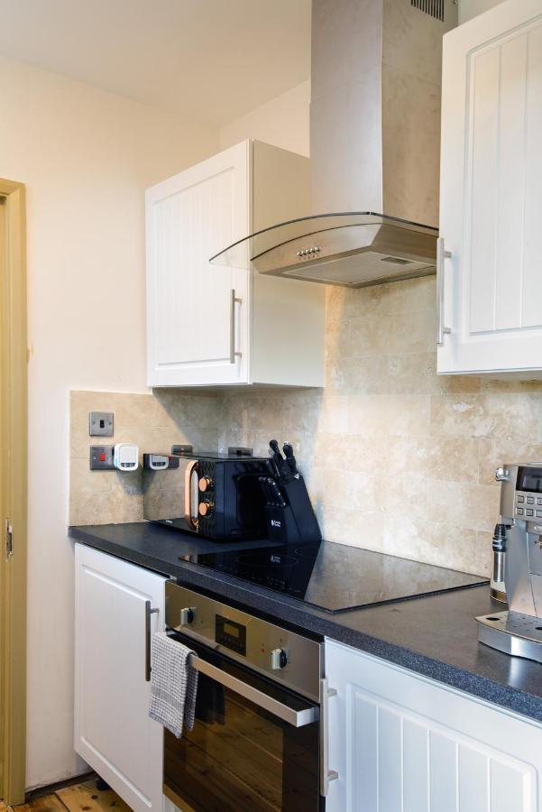 Deluxe 2 Bed Versace Bungalow Hot Tub, Sky Tv, Cinema Screen Saffron Walden Buitenkant foto