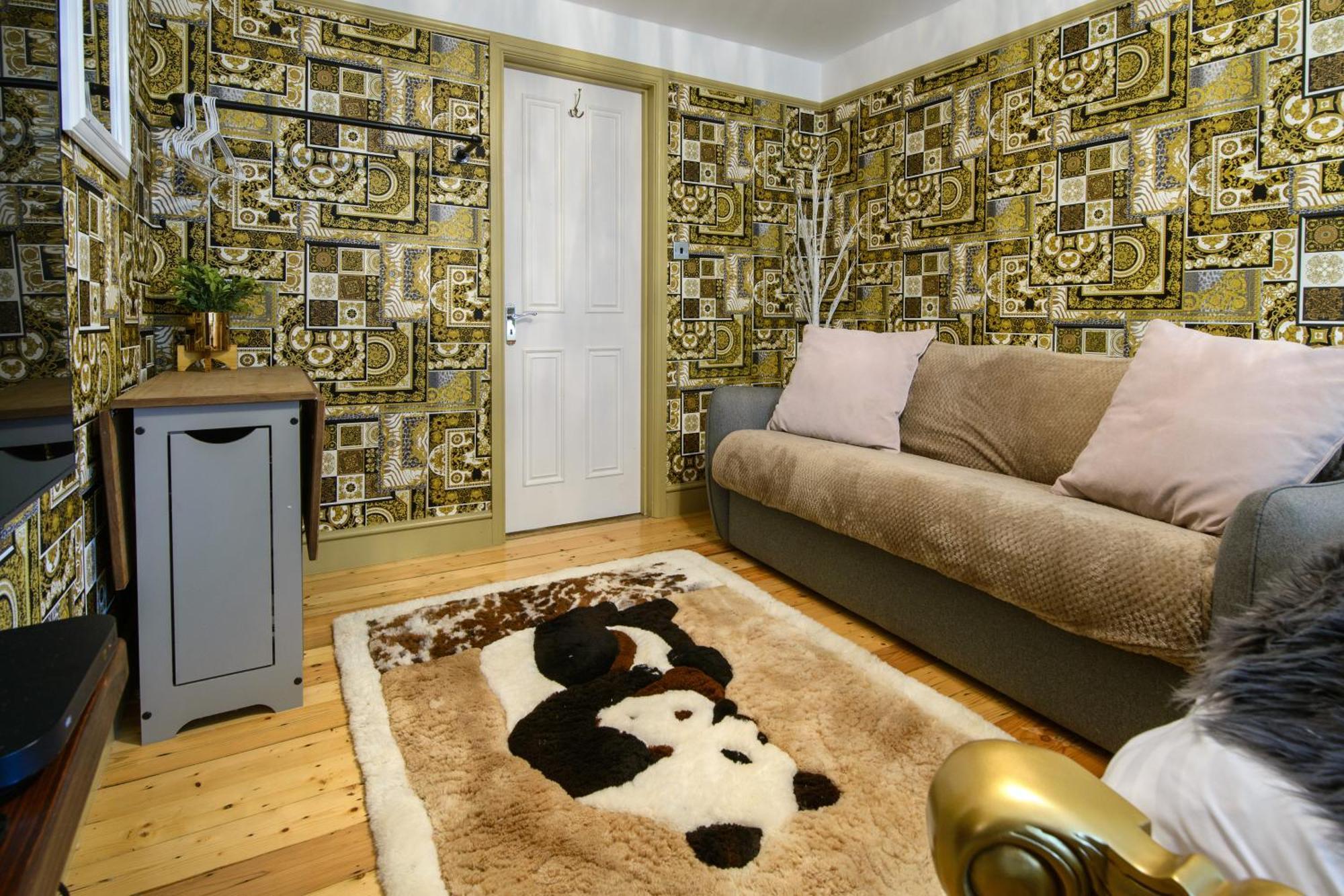Deluxe 2 Bed Versace Bungalow Hot Tub, Sky Tv, Cinema Screen Saffron Walden Buitenkant foto